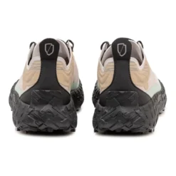 001A Sneaker