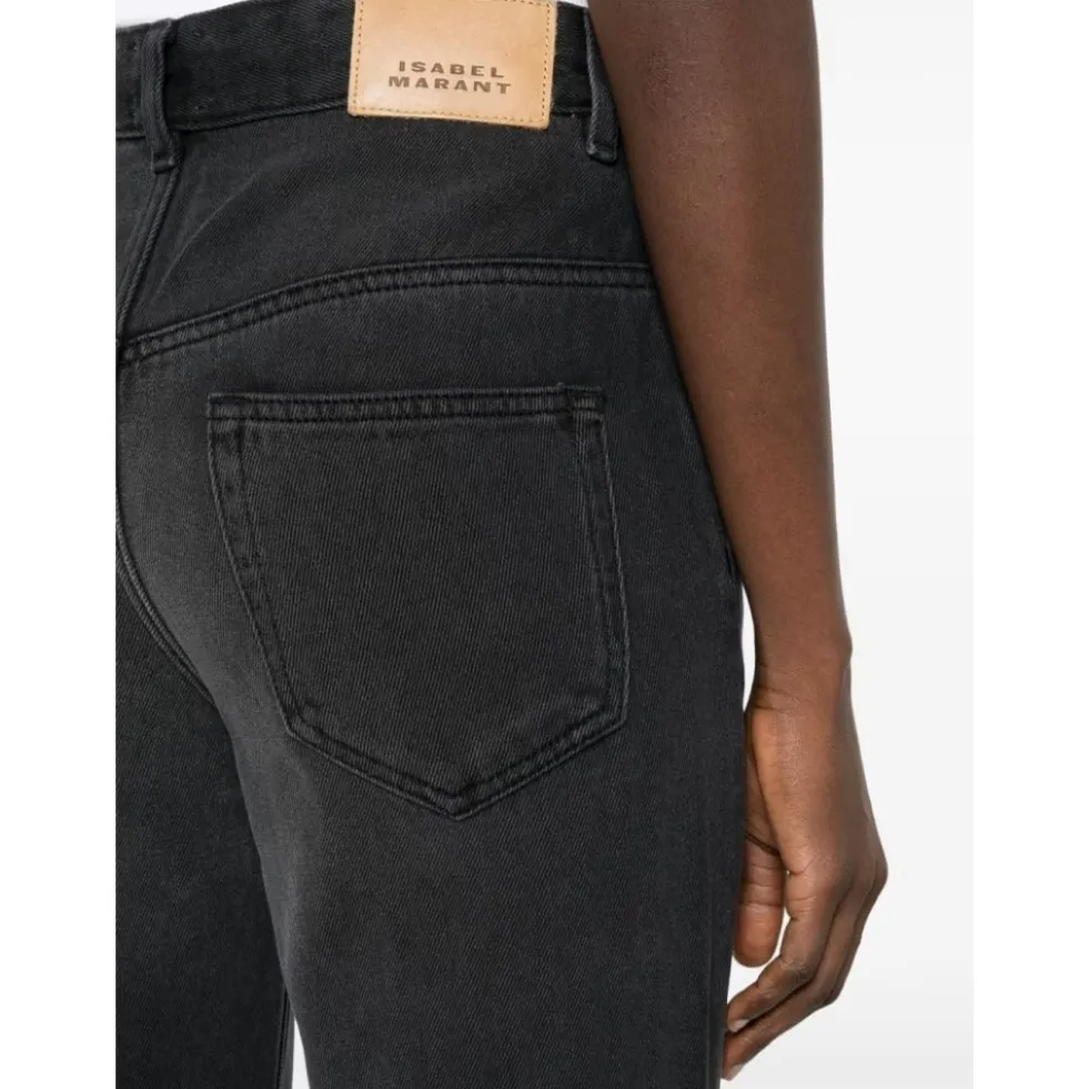 Belvira Flared Jeans