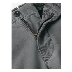 Chinos