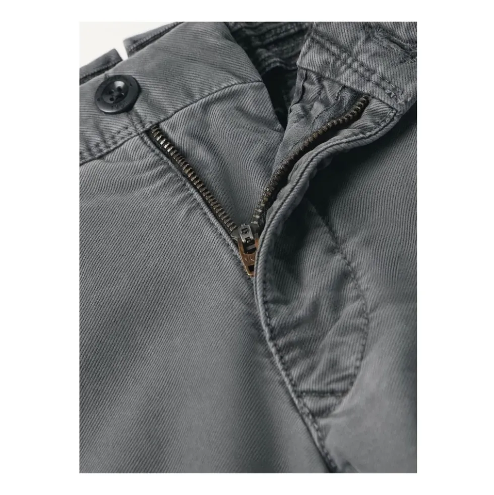 Chinos