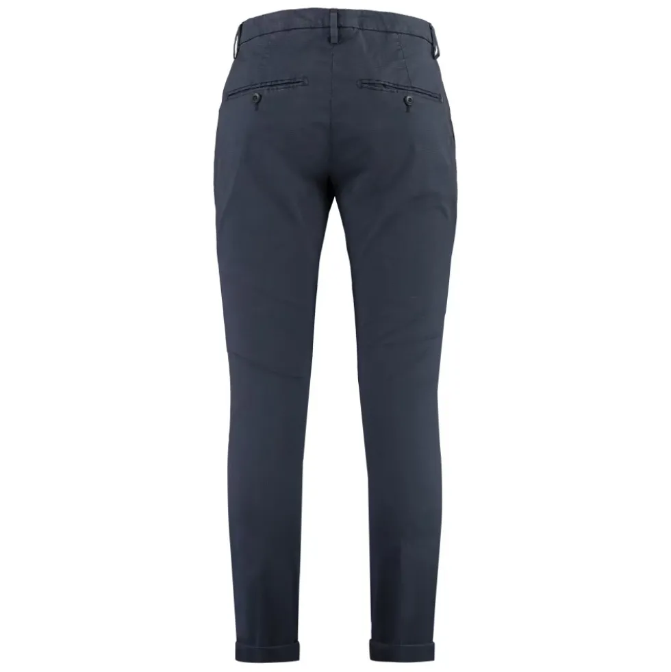 Chinos