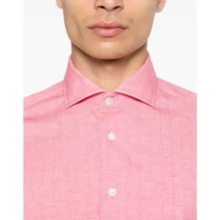 Cutaway Collar Shirt