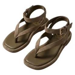 Desert Strap Suede Sandals