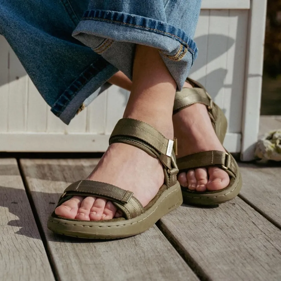 Elegante flade sandaler med Natural Soft Technology