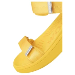 Farverig Frugtsandal med Natural Soft-teknologi
