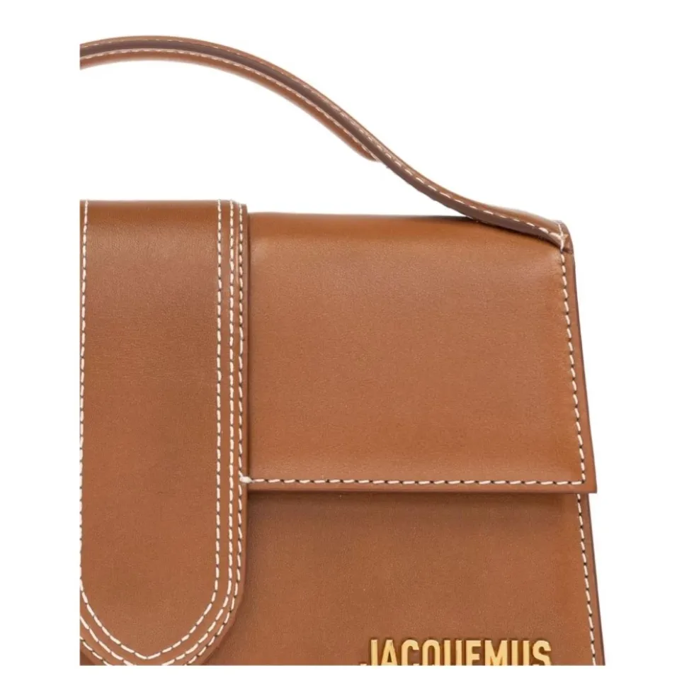 Læderbælte med guldfarvet hardware