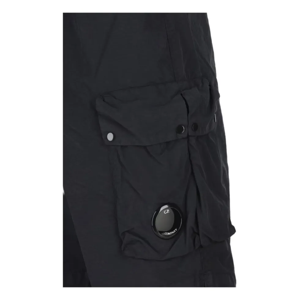 Lens-detail Cargo Shorts