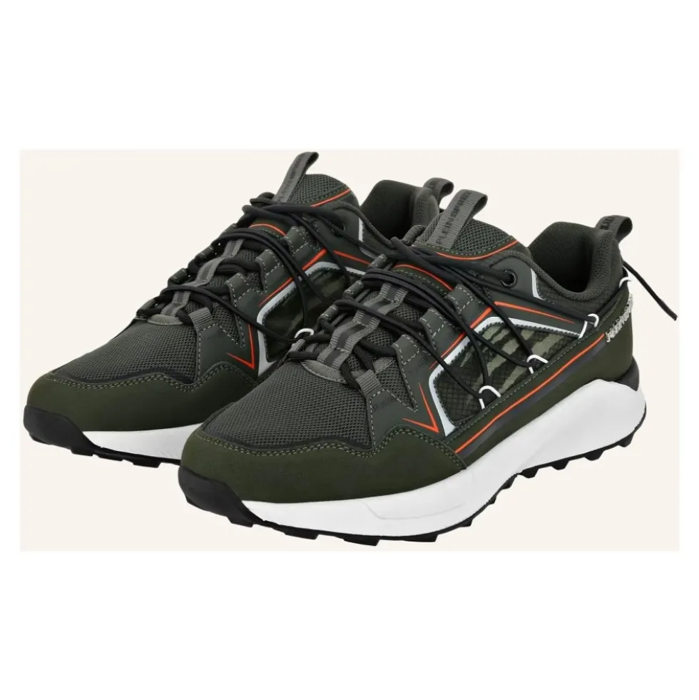 Lo-Top Sneakers