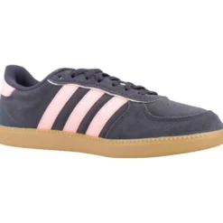 Sleek Breaknet Sneakers