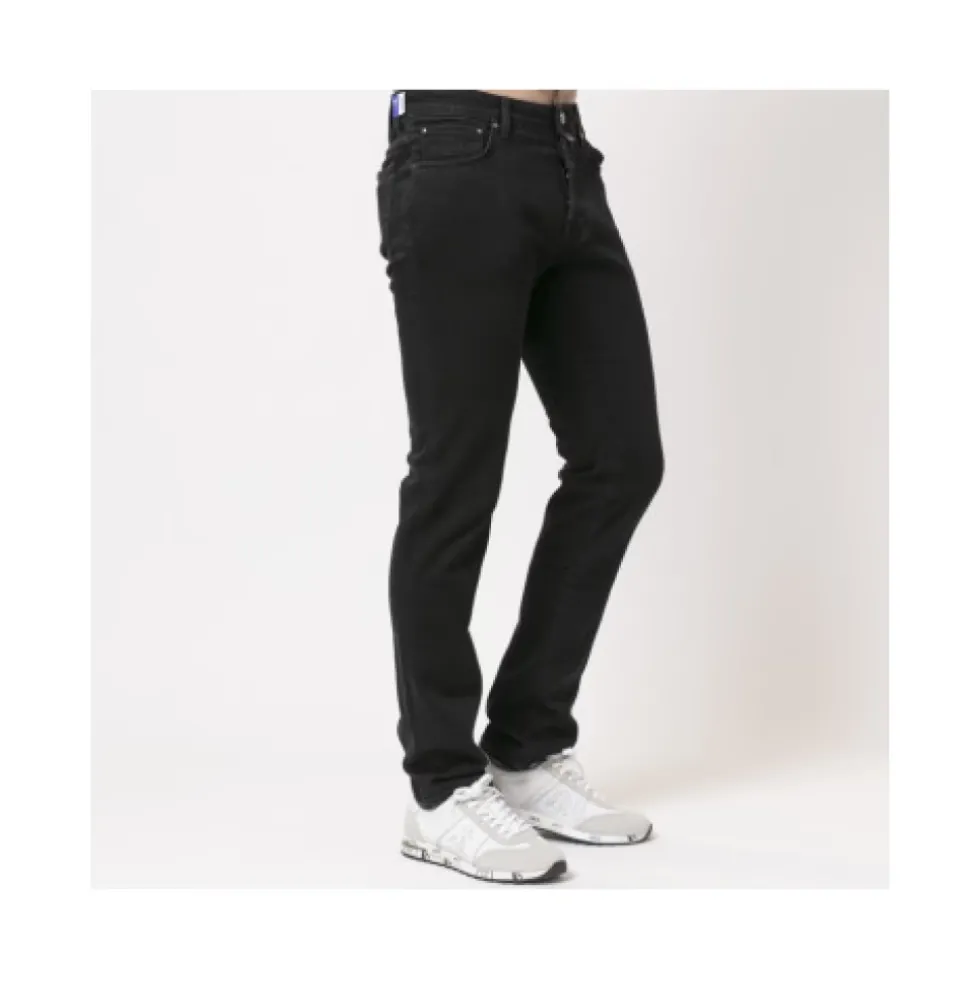 Slim-Fit Bard Straight Jeans