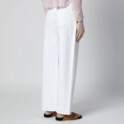 Straight Jeans