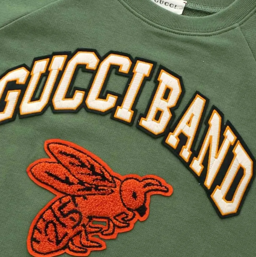 Sweatshirt med logo detalje