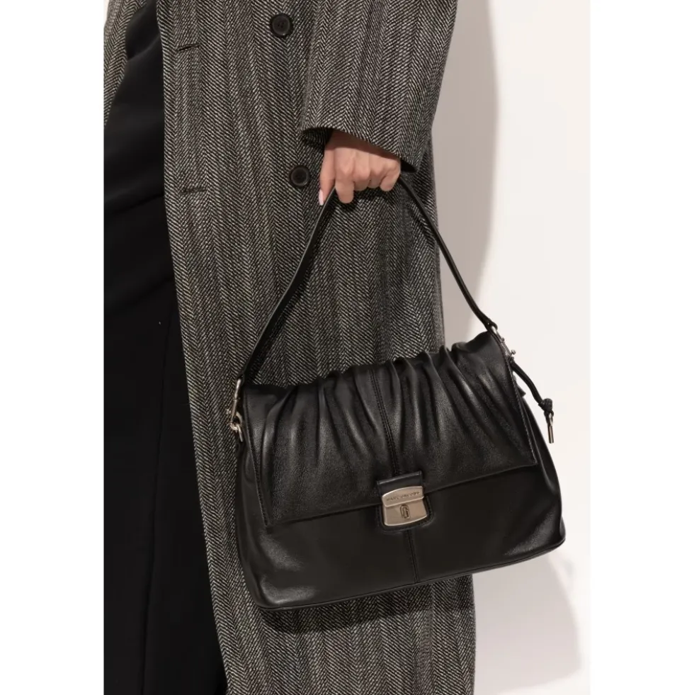 The Cristina Messenger